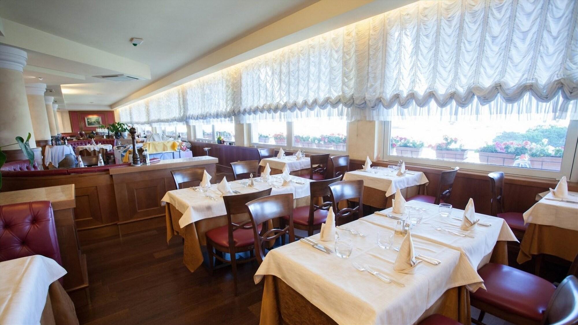 Hotel Principe Palace Lido di Jesolo Ngoại thất bức ảnh